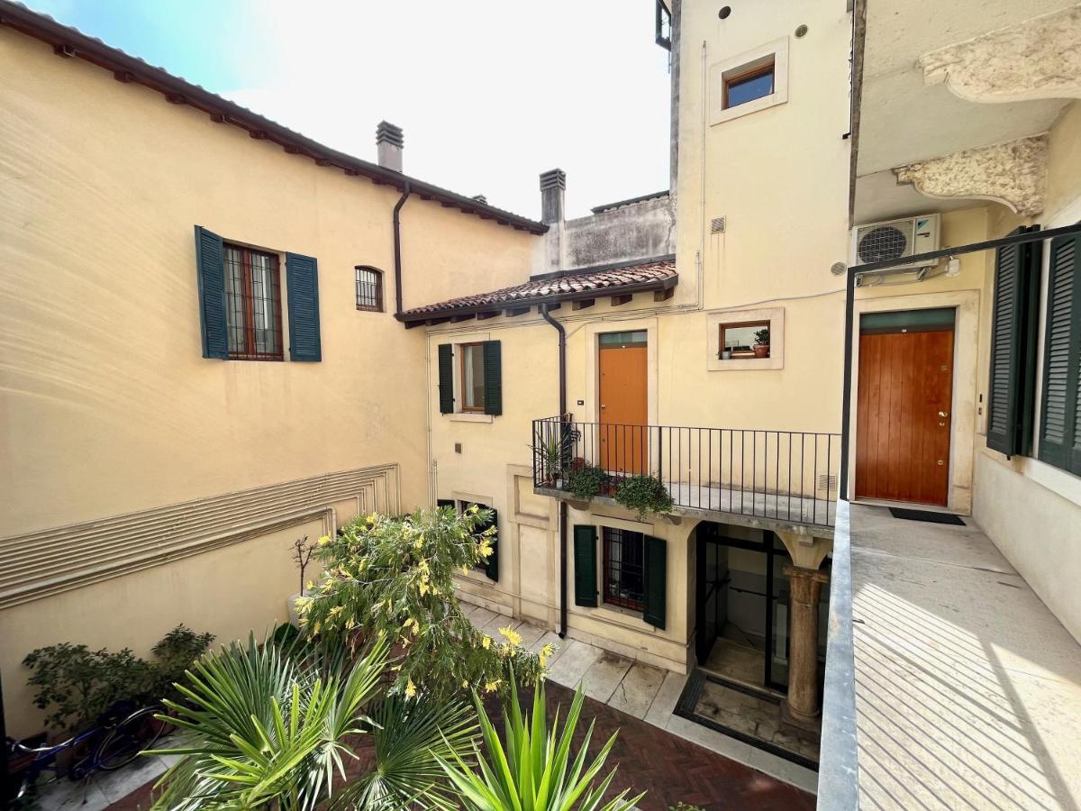 Il Balconcino Apartment Verona Luaran gambar